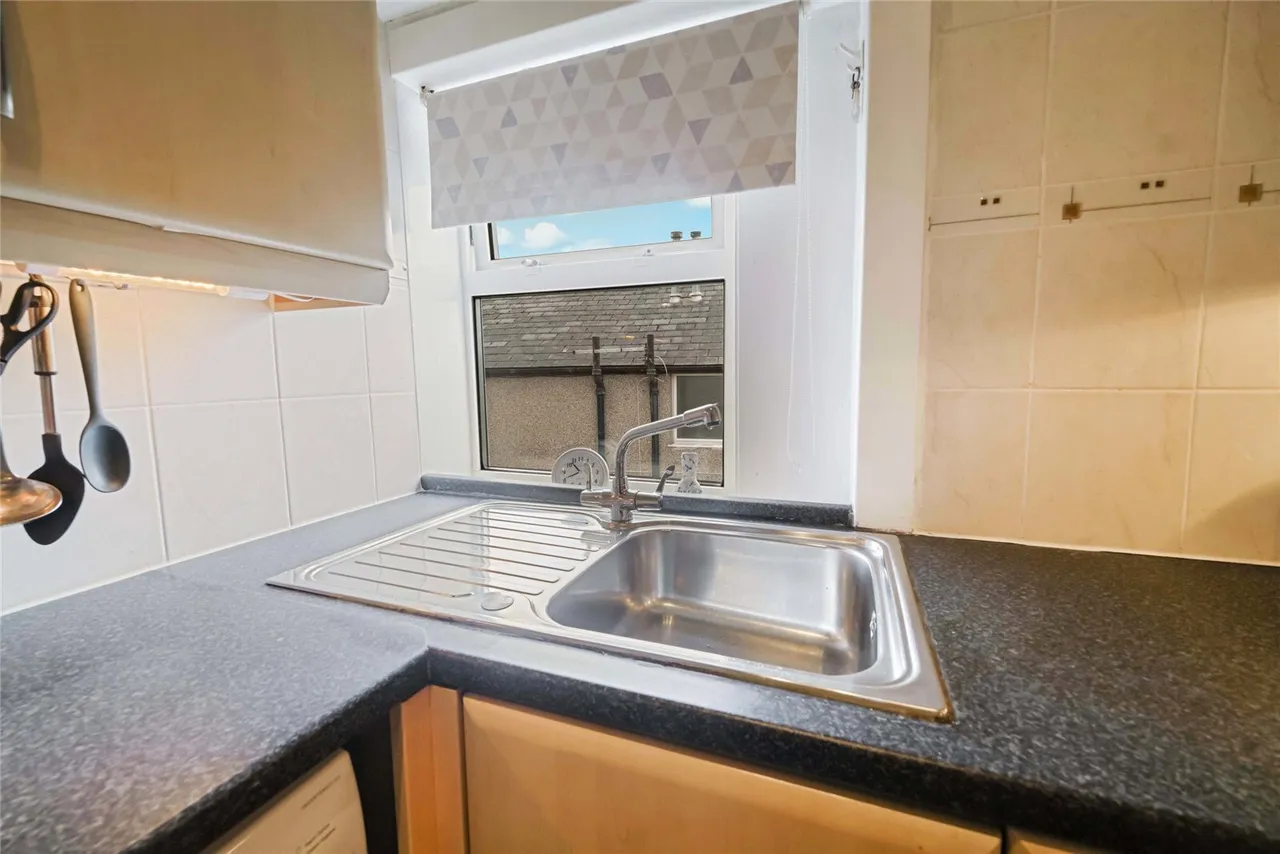 Croftside Avenue, Glasgow, Lanarkshire, G44, photo 8