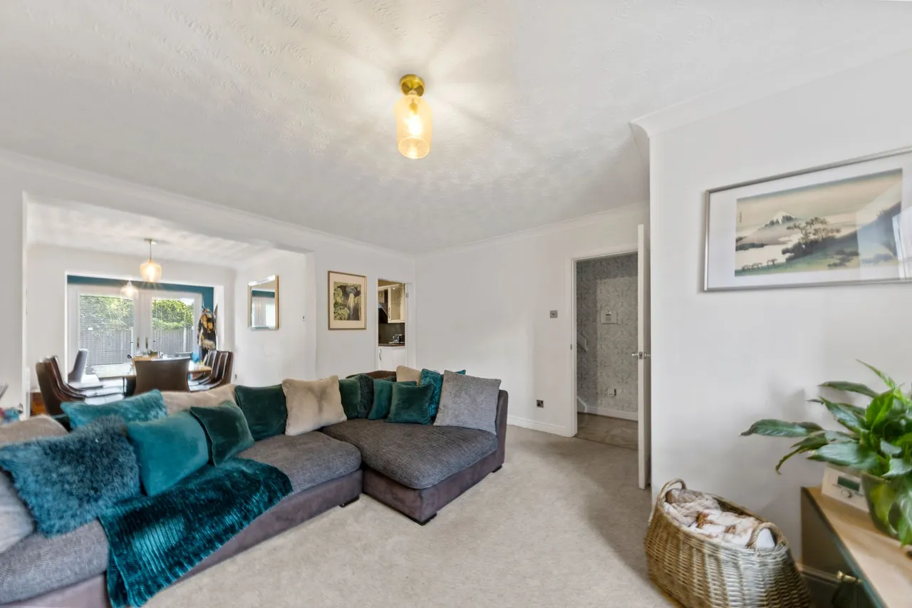 Rockingham Close, Birchwood, Warrington, Warrington, WA3 6UY, photo 2