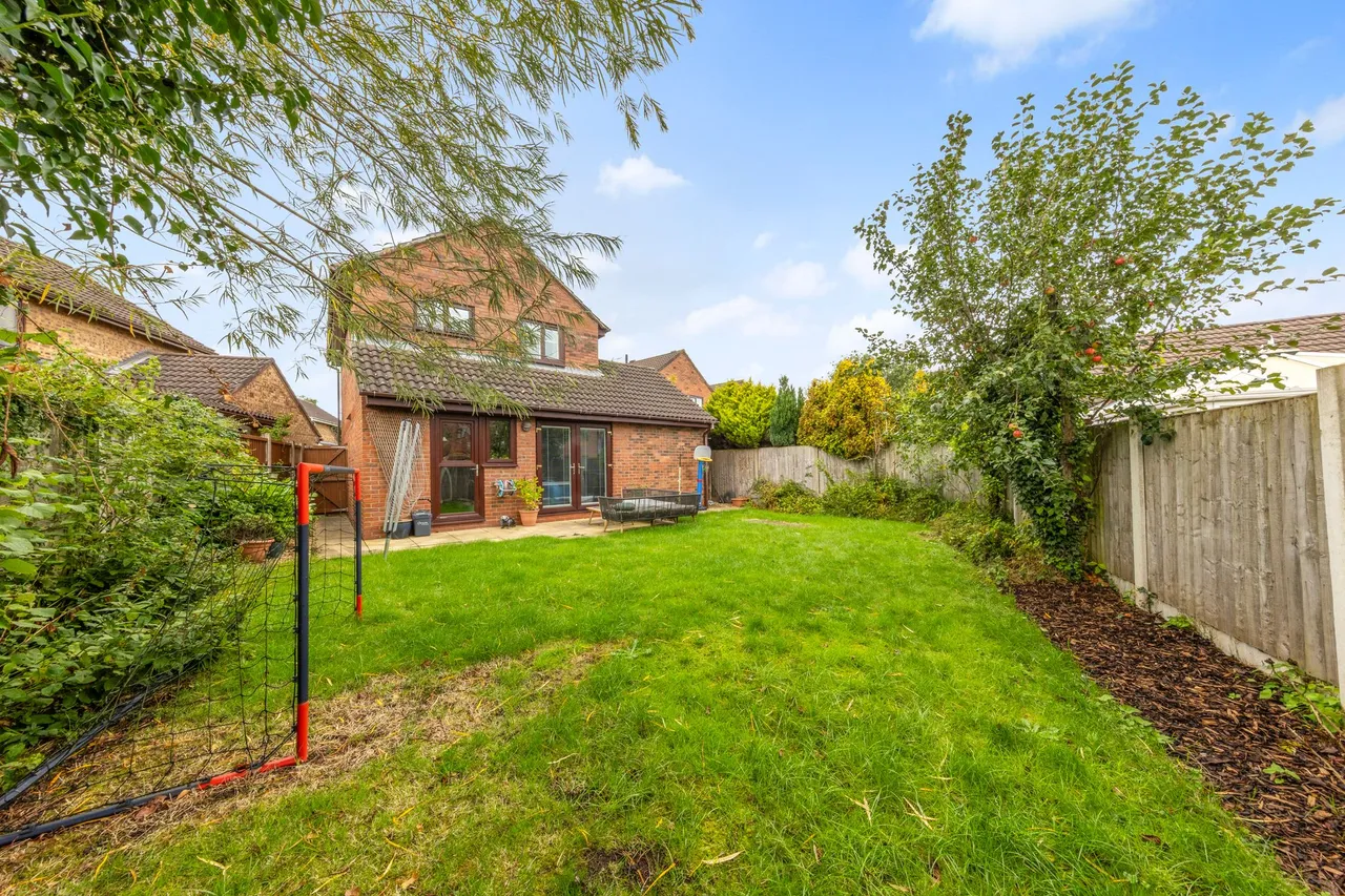 Rockingham Close, Birchwood, Warrington, Warrington, WA3 6UY, photo 4