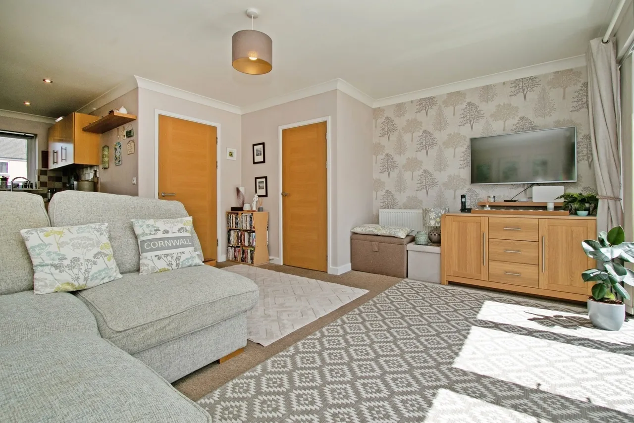 Wilkinson Gardens, Redruth, TR15, photo 6