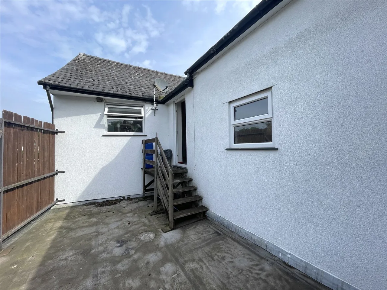 Bedroom House Plus Self Contained Flat And Retail Space, Riverside House, photo 20