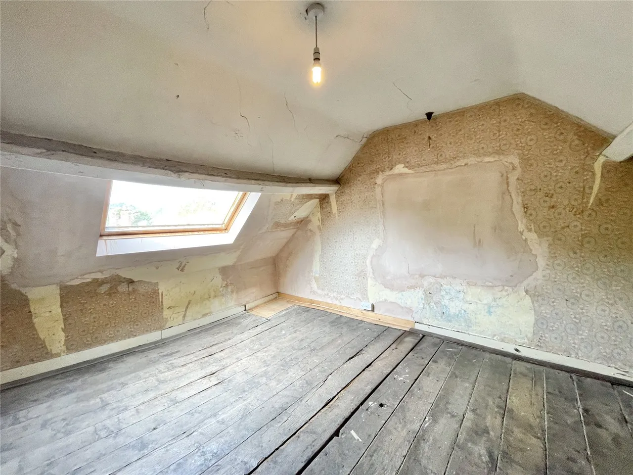 Bedroom House Plus Self Contained Flat And Retail Space, Riverside House, photo 6