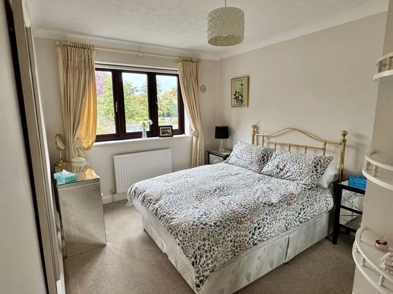 New Road, Cookham SL6 9HD, photo 5