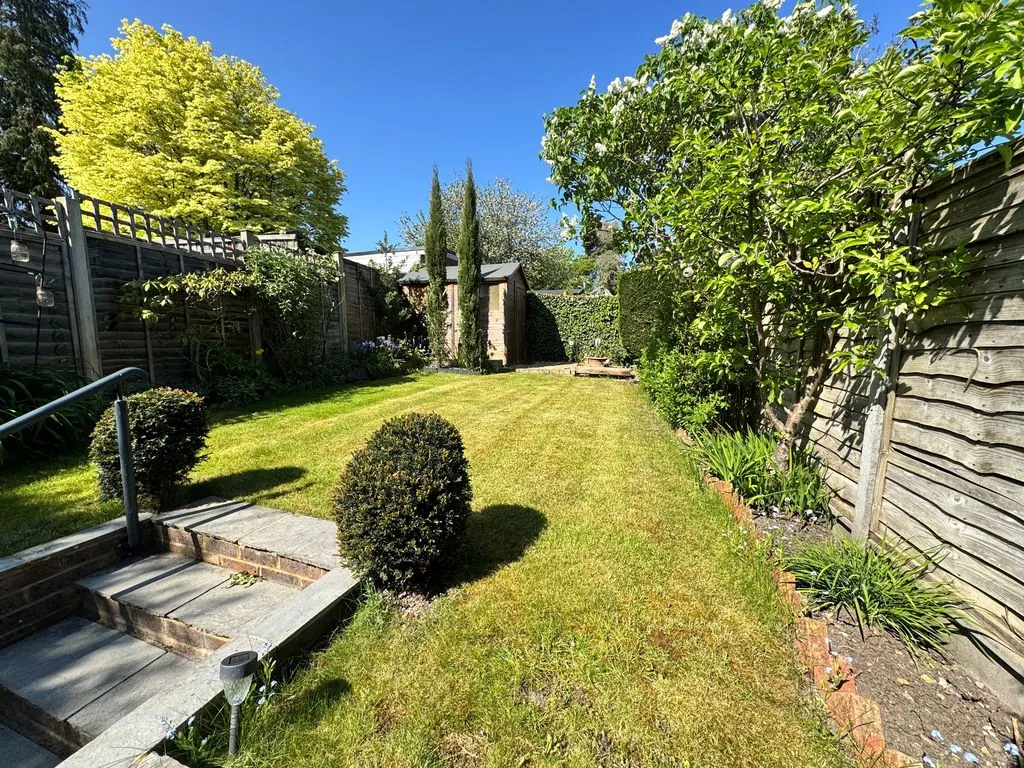 New Road, Cookham SL6 9HD, photo 13