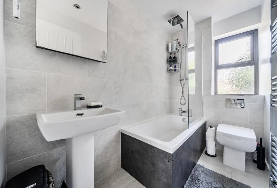 Meadow Lea, Bishops Cleeve, GL52, photo 6