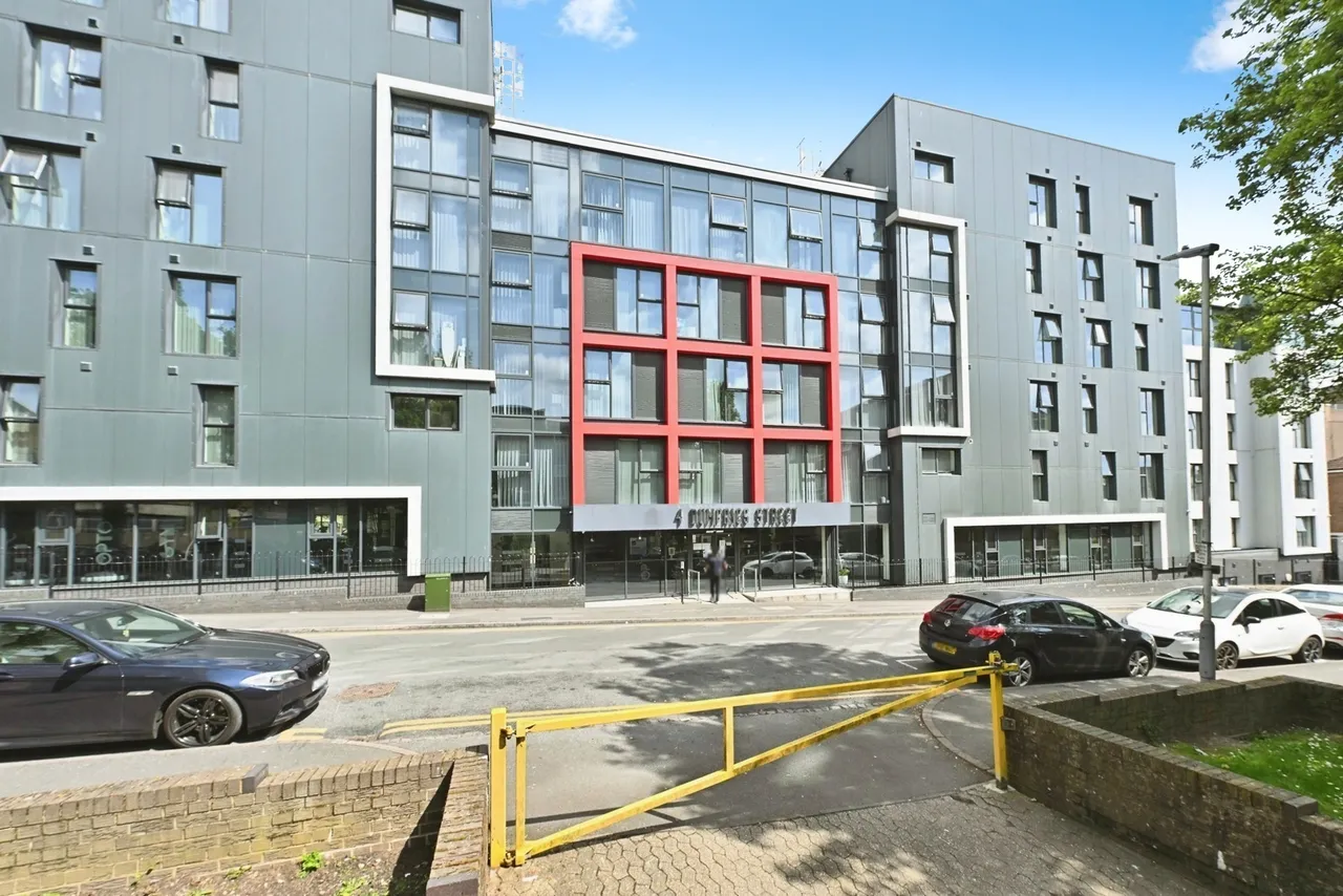 property for sale — Dumfries Street, Luton, Bedfordshire, LU1