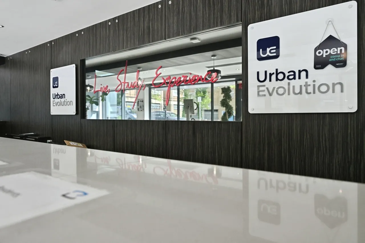 Dumfries Street, Luton, Bedfordshire, LU1, photo 9