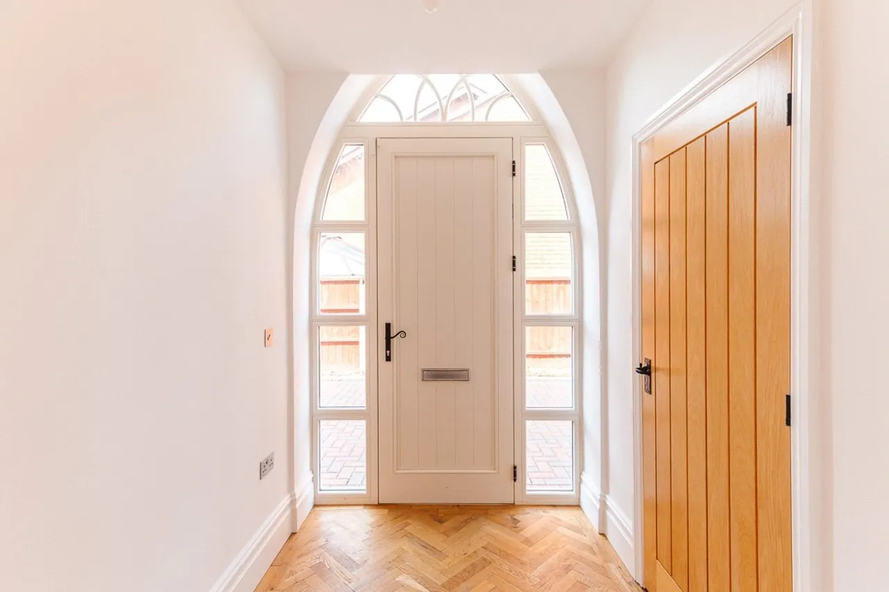 Coombe Lane, Bristol, BS9, photo 8
