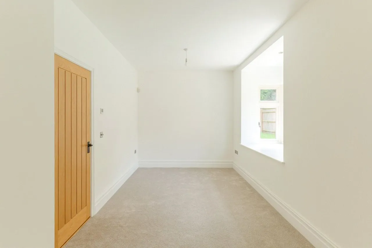 Coombe Lane, Bristol, BS9, photo 23