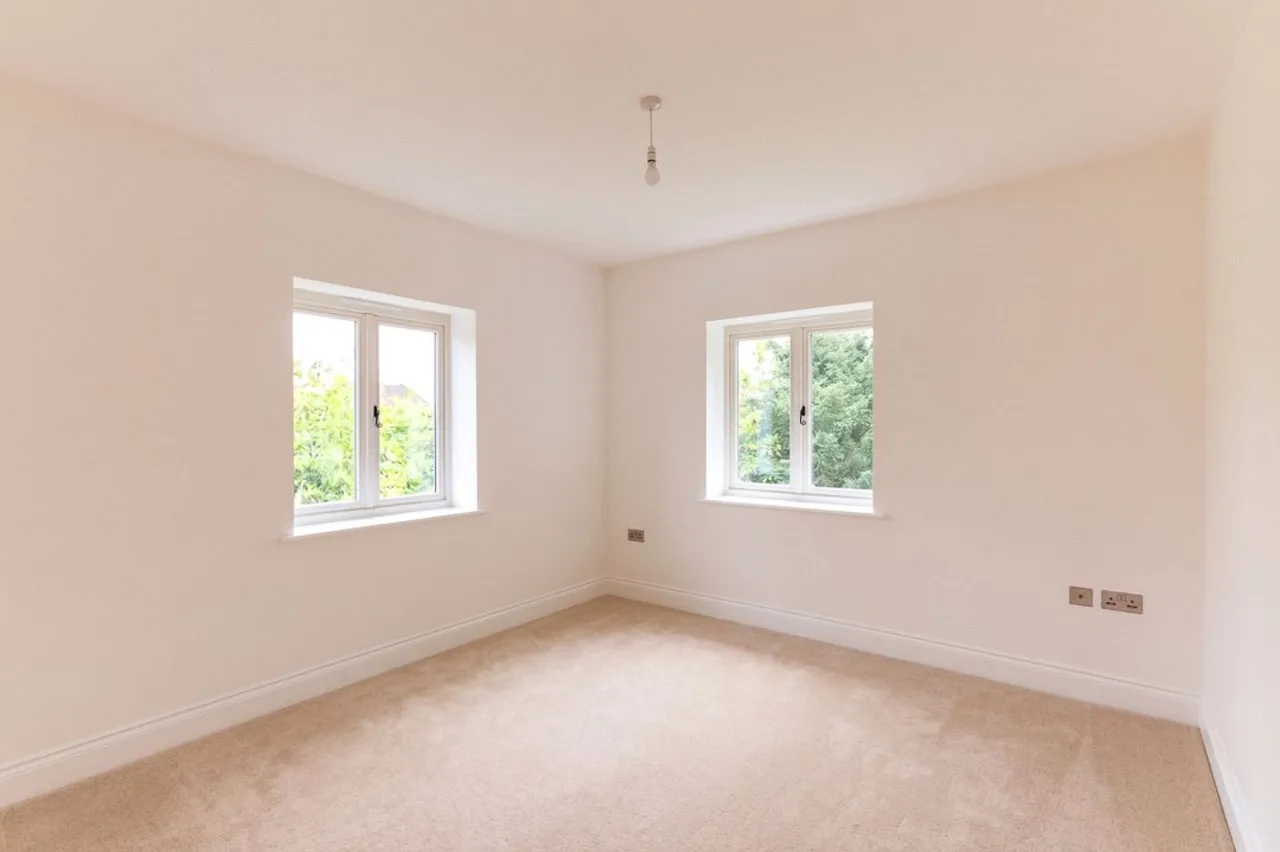 Coombe Lane, Bristol, BS9, photo 17