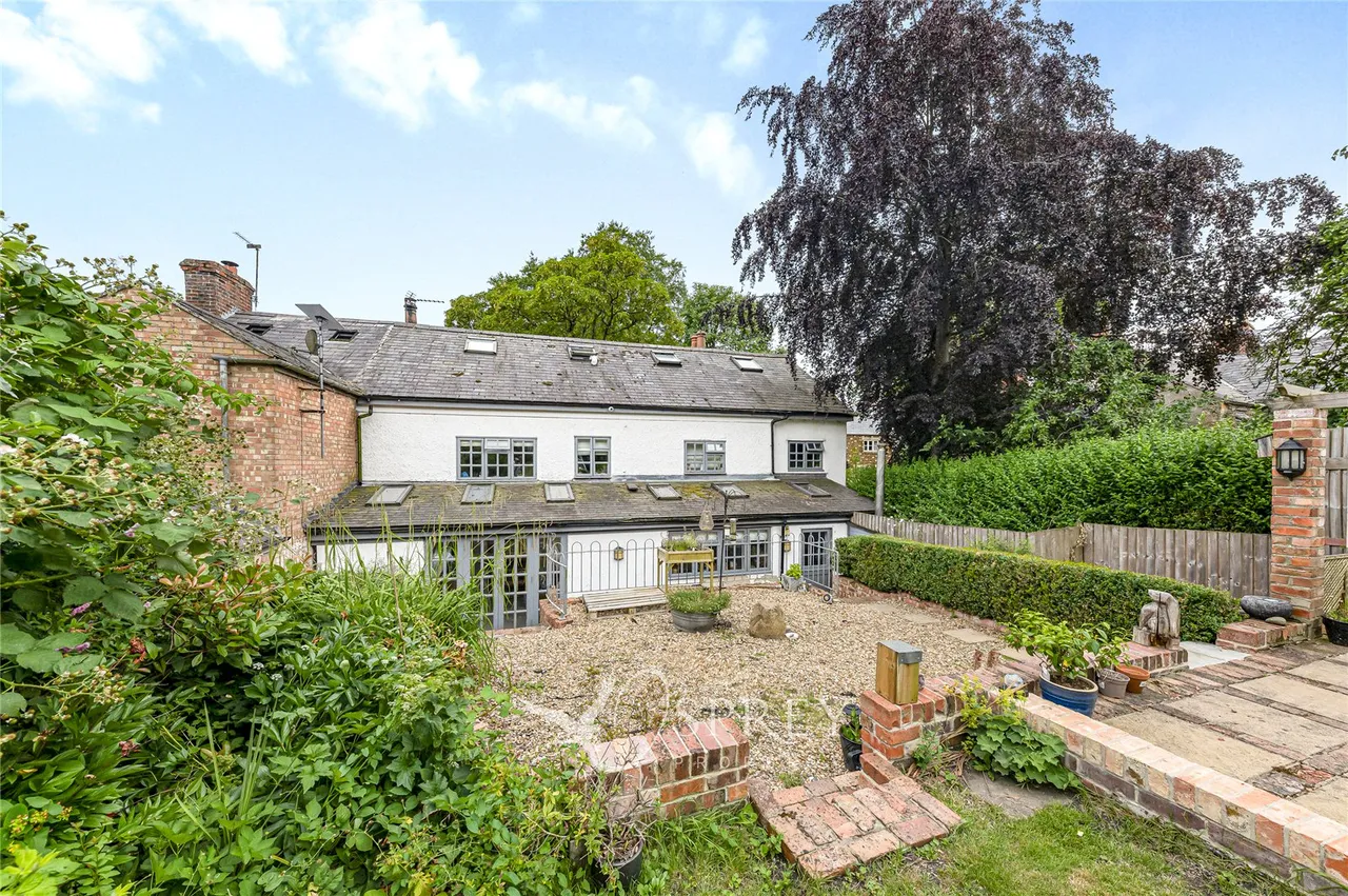 Main Street, Knossington, LE15, photo 5