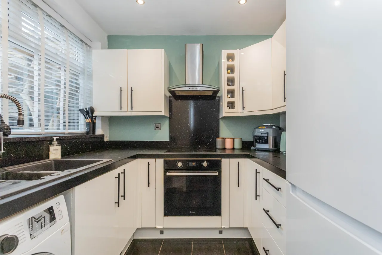 Hertford Drive, Tyldesley, M29, photo 8