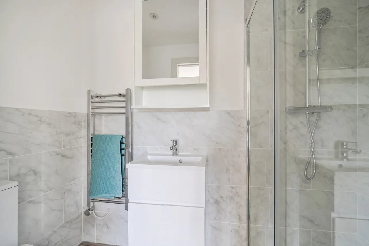 Thurstons Estate, Binsted, GU34, photo 10