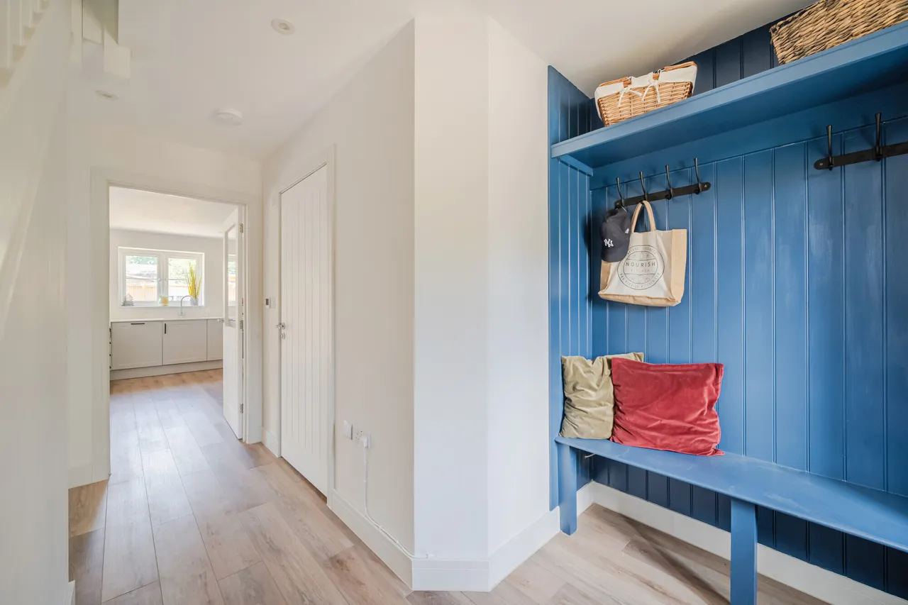 Thurstons Estate, Binsted, GU34, photo 5
