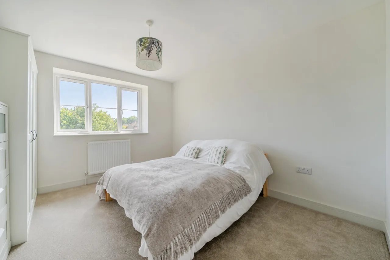 Thurstons Estate, Binsted, GU34, photo 8