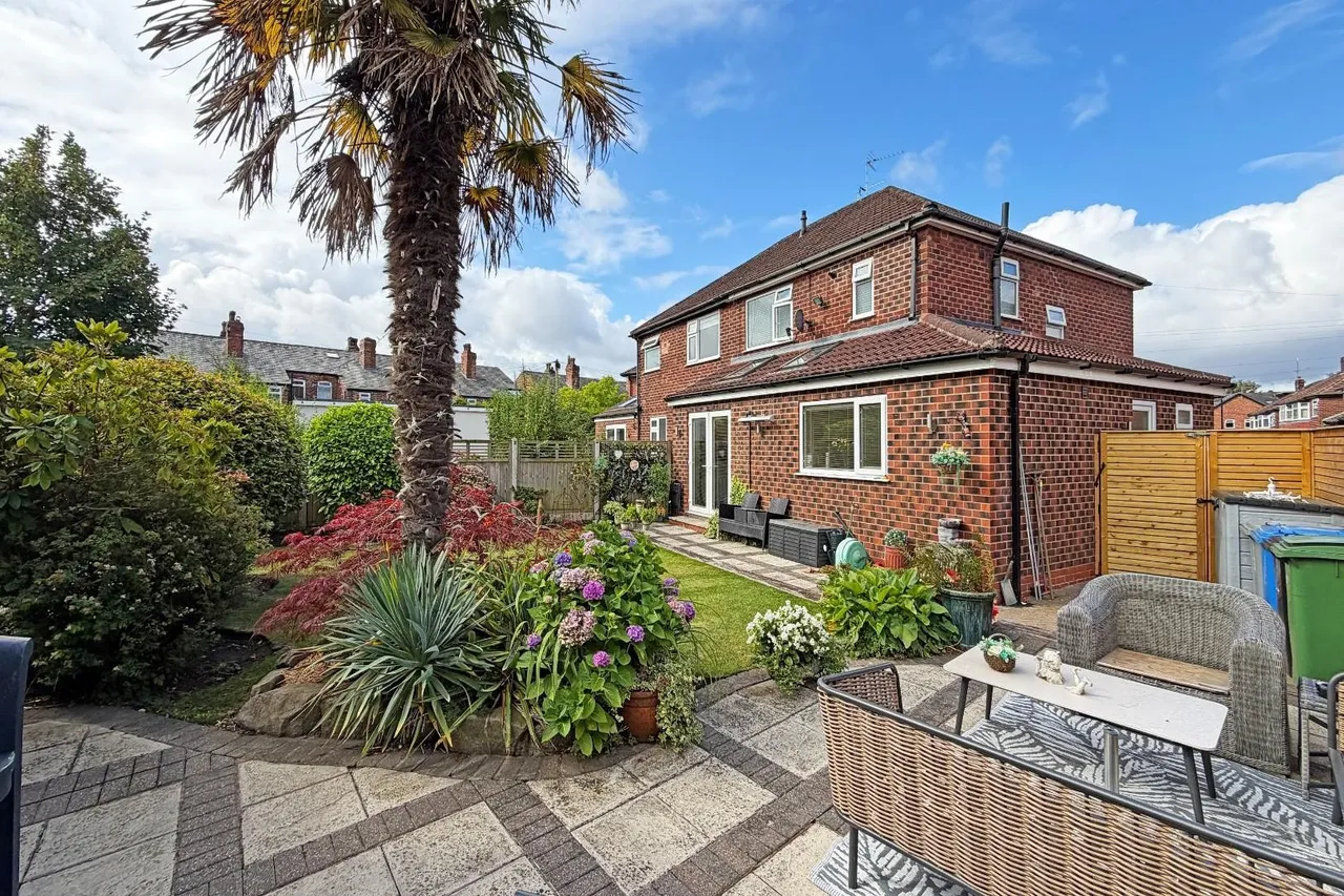 Bradley Close, Timperley WA15 6SH, photo 5