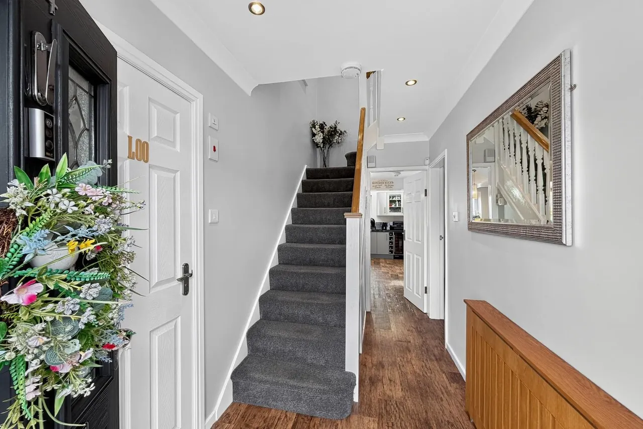 Bradley Close, Timperley WA15 6SH, photo 13