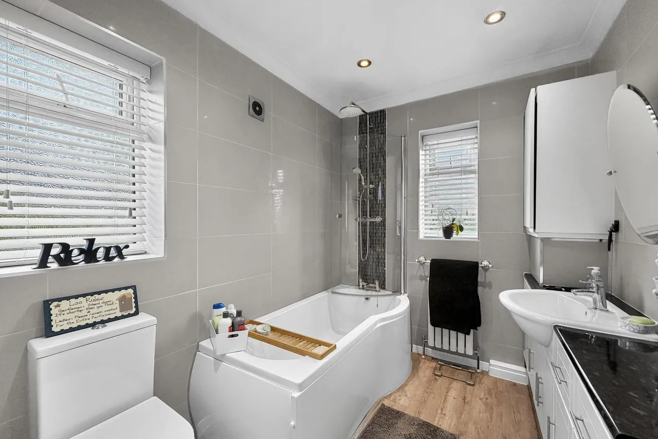 Bradley Close, Timperley WA15 6SH, photo 20