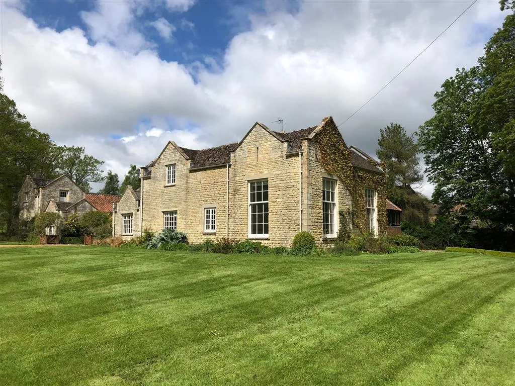 2 bed character property to rent, Boothby Pagnell, Grantham, NG33