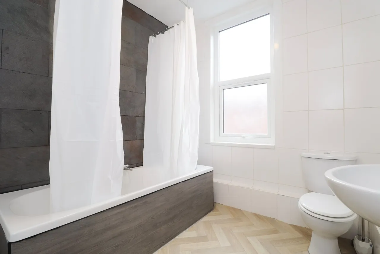 Barden Mount, Leeds, LS12, photo 6