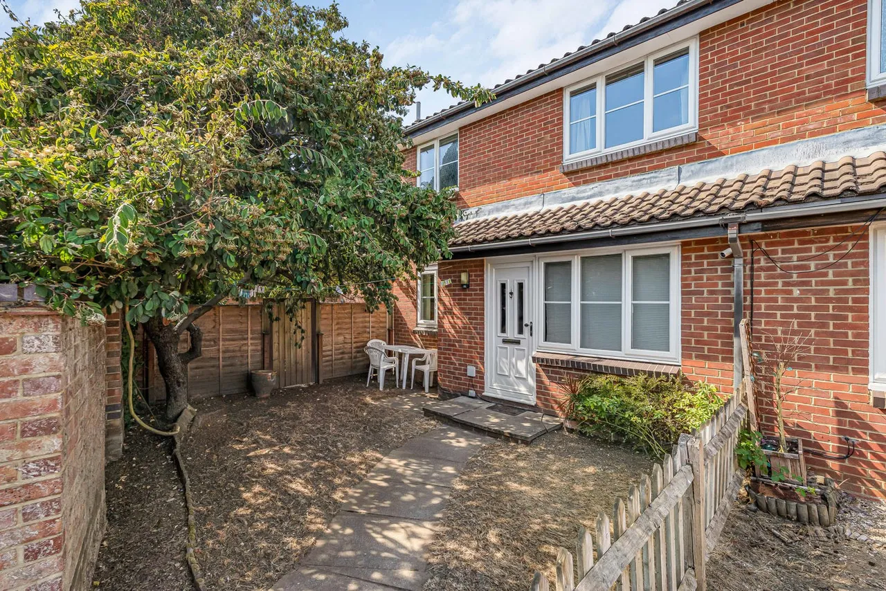 Windermere Close, Egham, TW20, photo 9