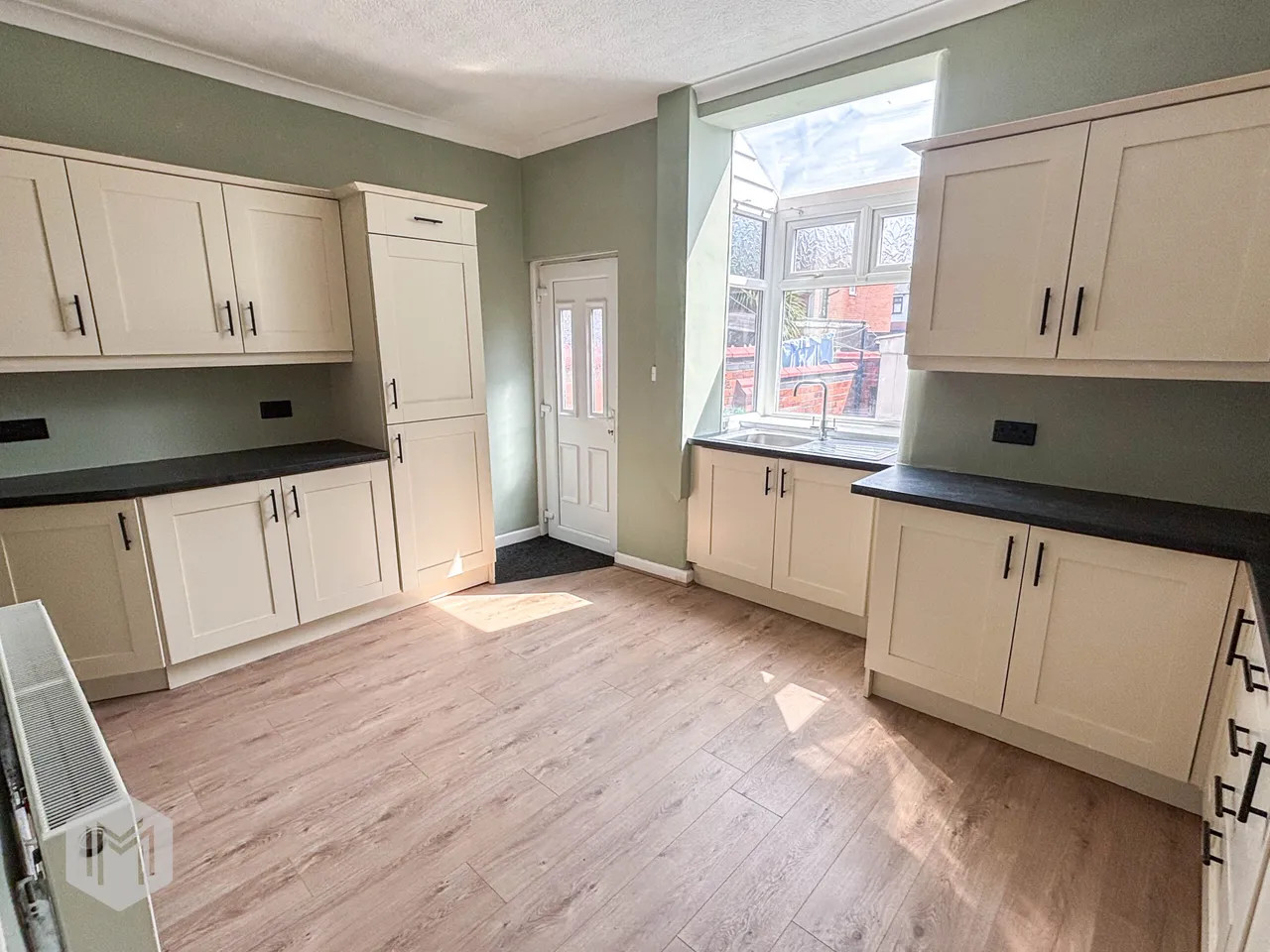 Dudley Avenue, Bolton, BL2 2RQ, photo 3