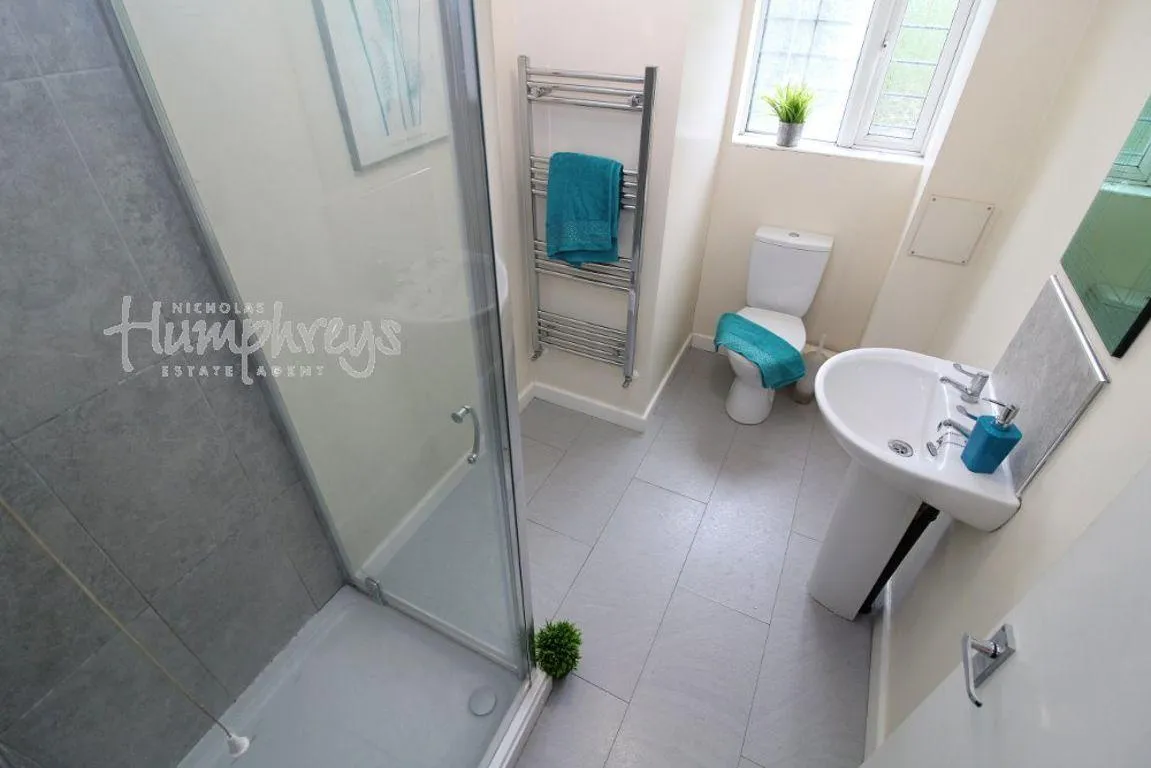 Blakeney Road, S10, photo 8
