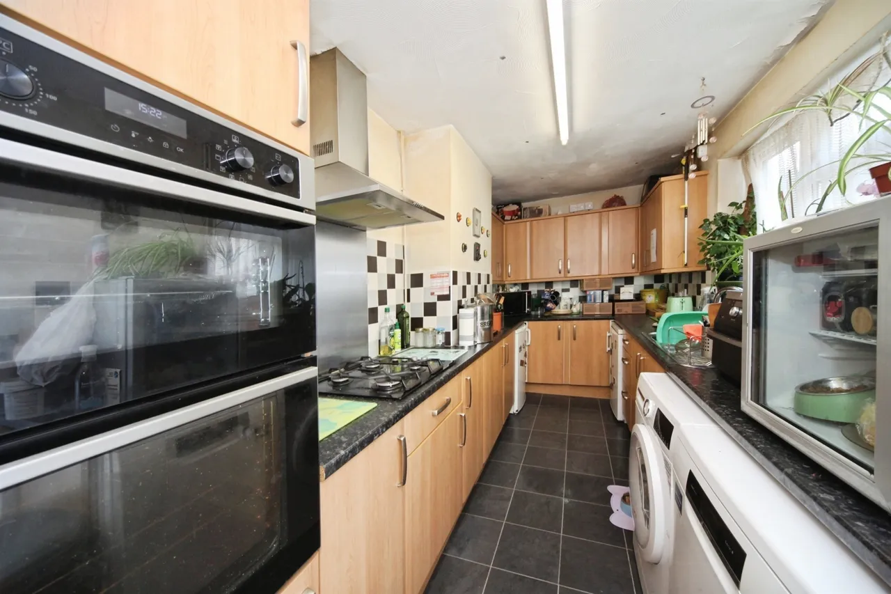 Jubilee Street, Luton, LU2, photo 8