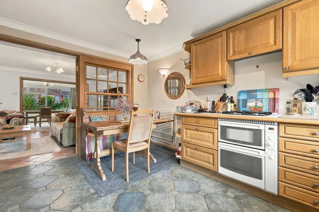 Oakwood Close, Stevenage, photo 22