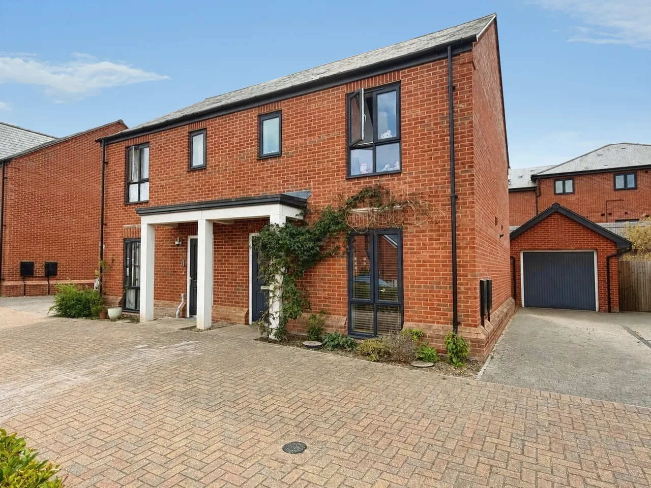 3 bed house for sale — Hope Grant's Road, Wellesley, Aldershot, Hampshire, GU11 4AN
