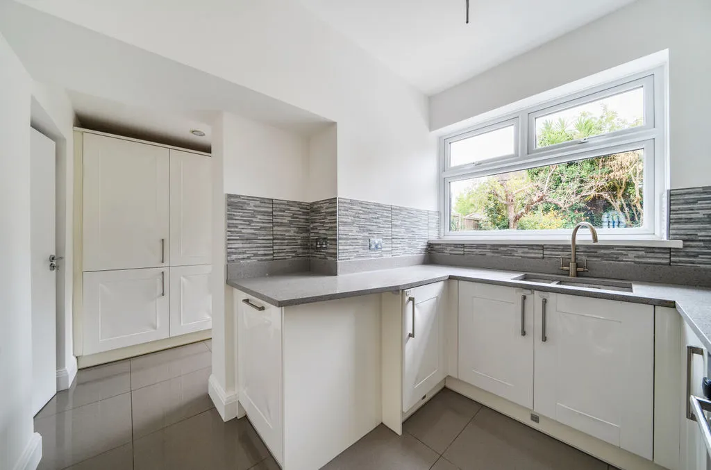 Clayfarm Road, London, SE9, photo 14