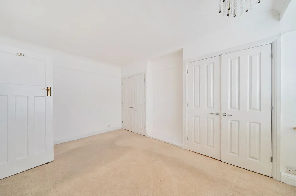 Clayfarm Road, London, SE9, photo 9
