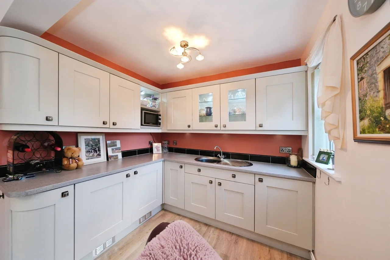 Town End, Shirland, DE55, photo 20
