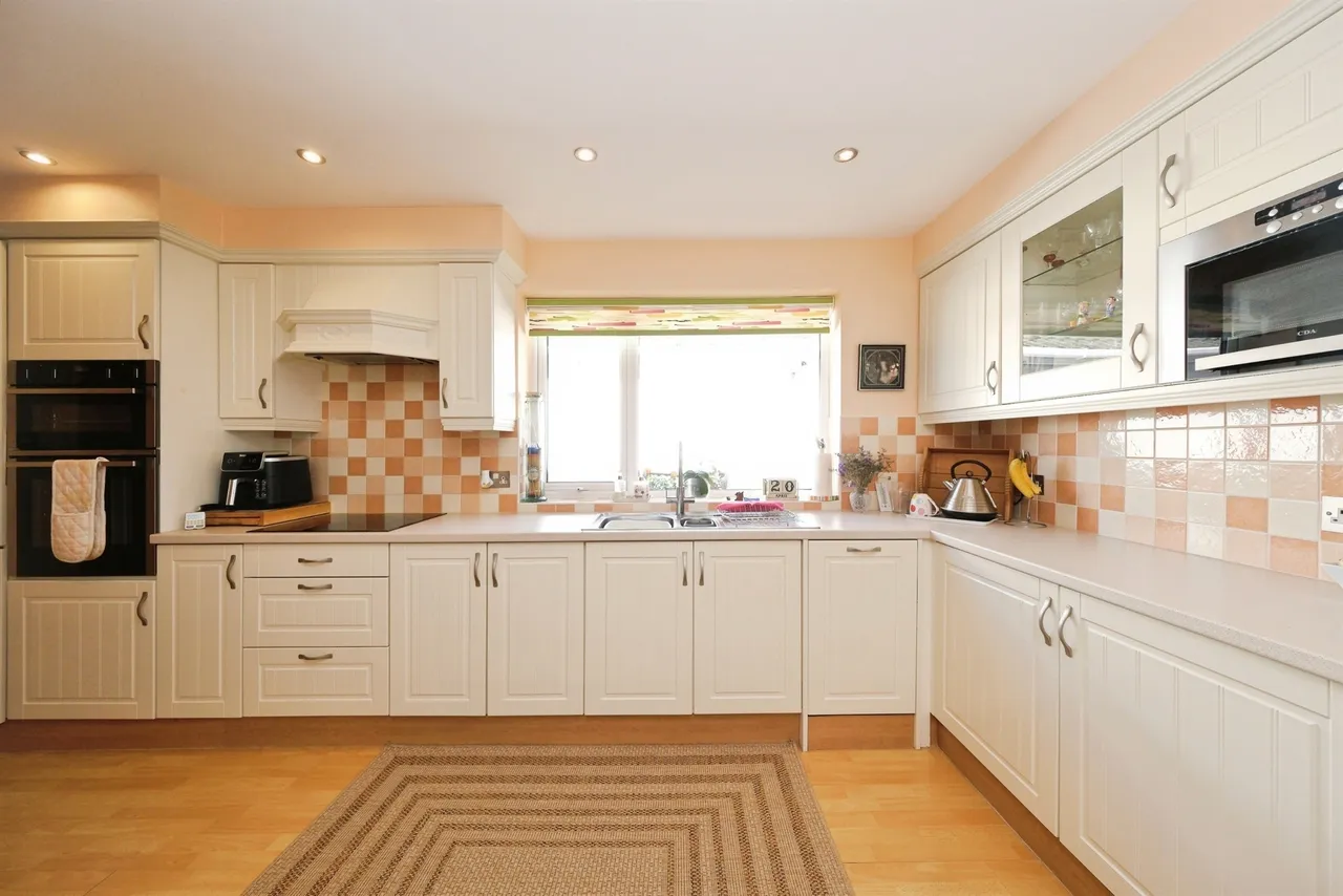Town End, Shirland, DE55, photo 8