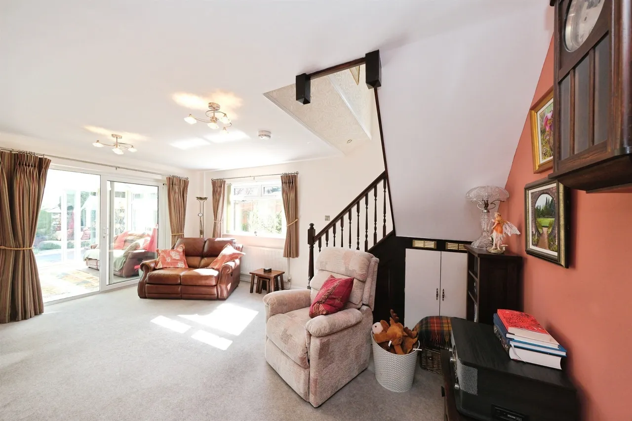 Town End, Shirland, DE55, photo 18