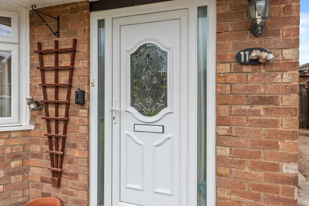 Berkshire Drive, Woolston, Warrington, WA1 4EX, photo 5