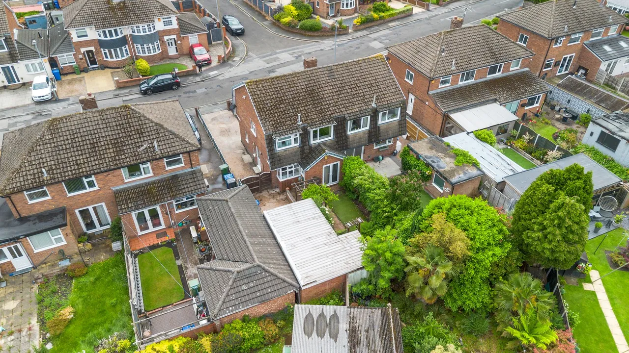 Berkshire Drive, Woolston, Warrington, WA1 4EX, photo 22