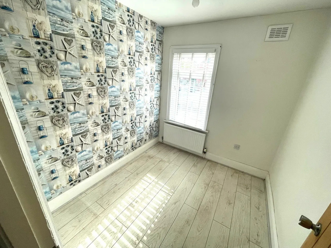 Tomson Avenue, CV6, photo 4
