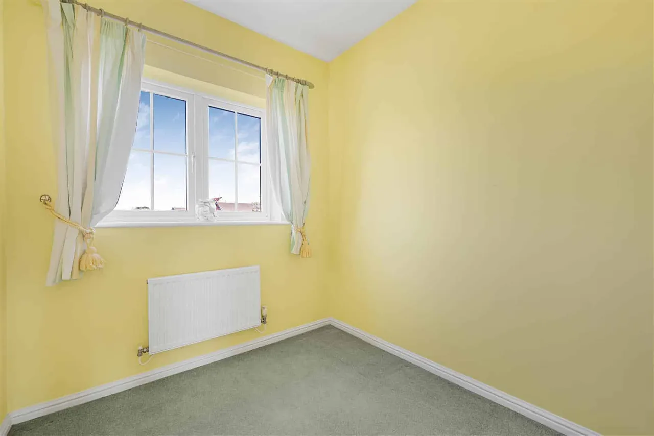 Dedworth Road, Windsor, SL4 4US, photo 7