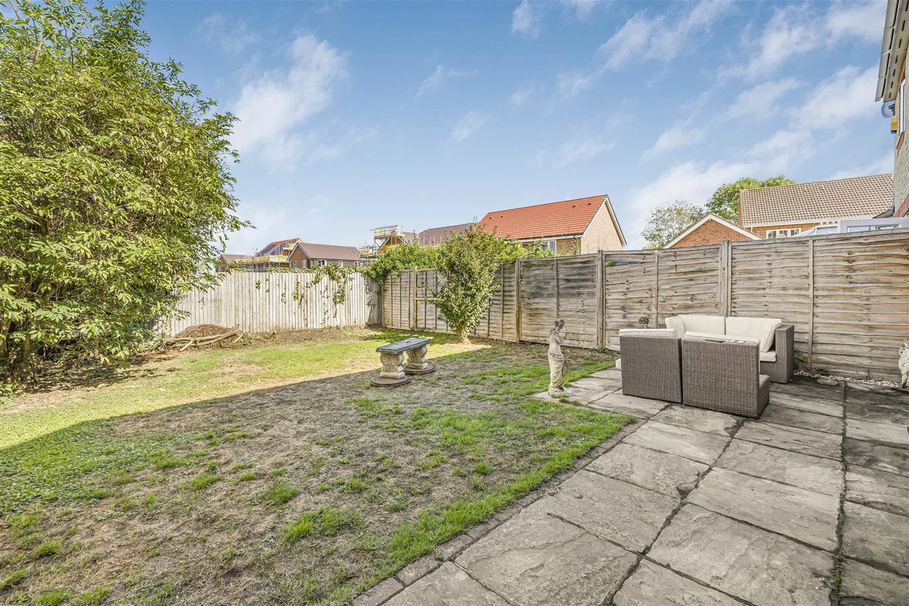 Dedworth Road, Windsor, SL4 4US, photo 10
