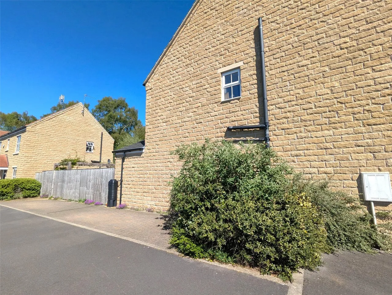 Mulberry Vale, Romanby, DL7, photo 15