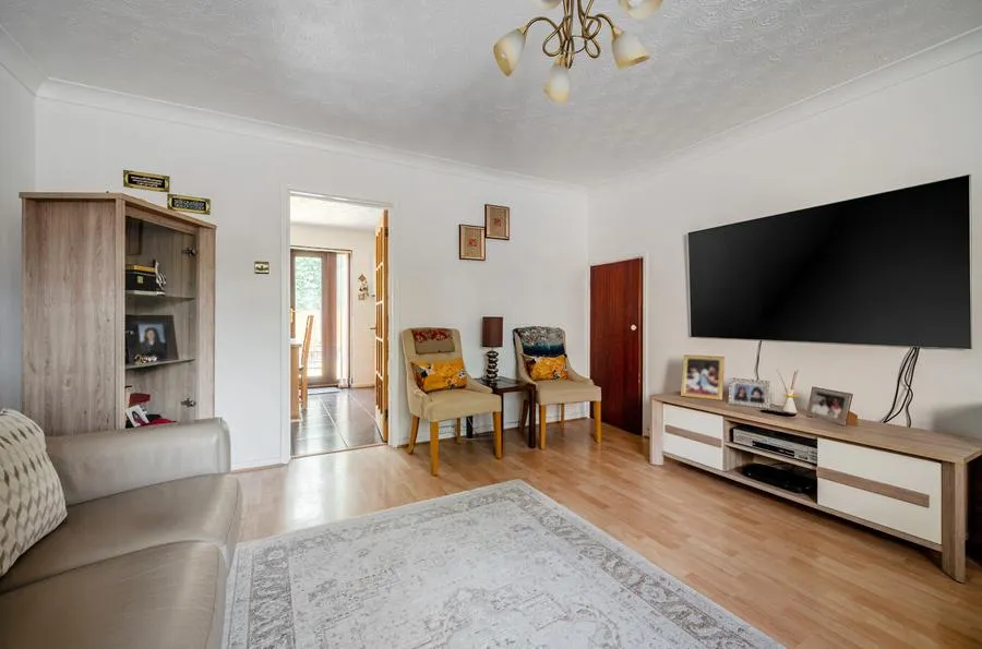 Galahad Close, Slough, SL1, photo 13