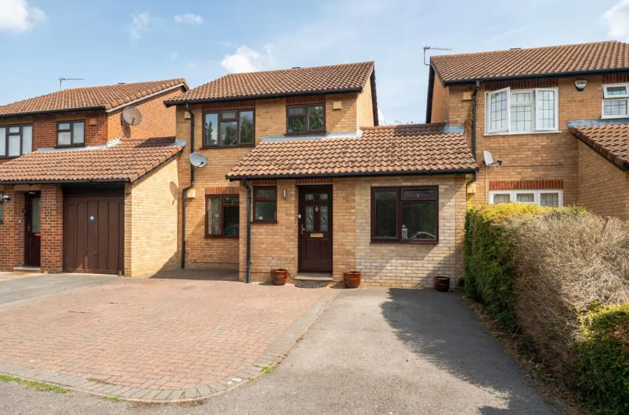 4 bed house for sale, Galahad Close, Slough, SL1