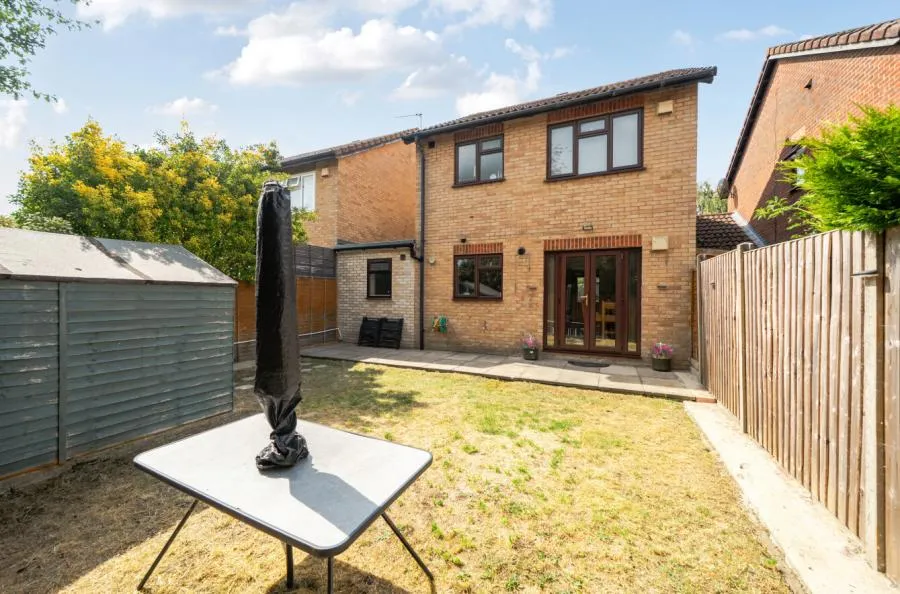 Galahad Close, Slough, SL1, photo 4