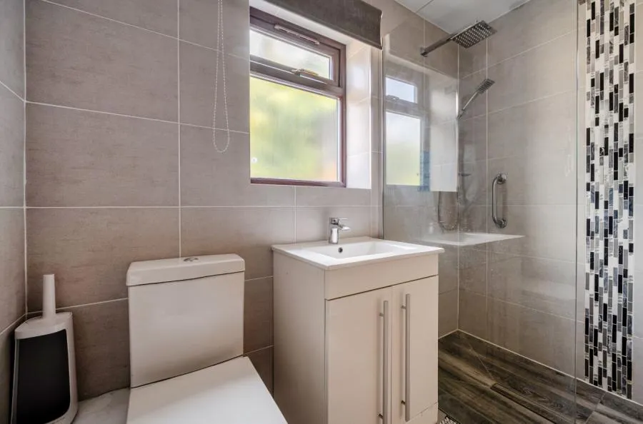 Galahad Close, Slough, SL1, photo 16