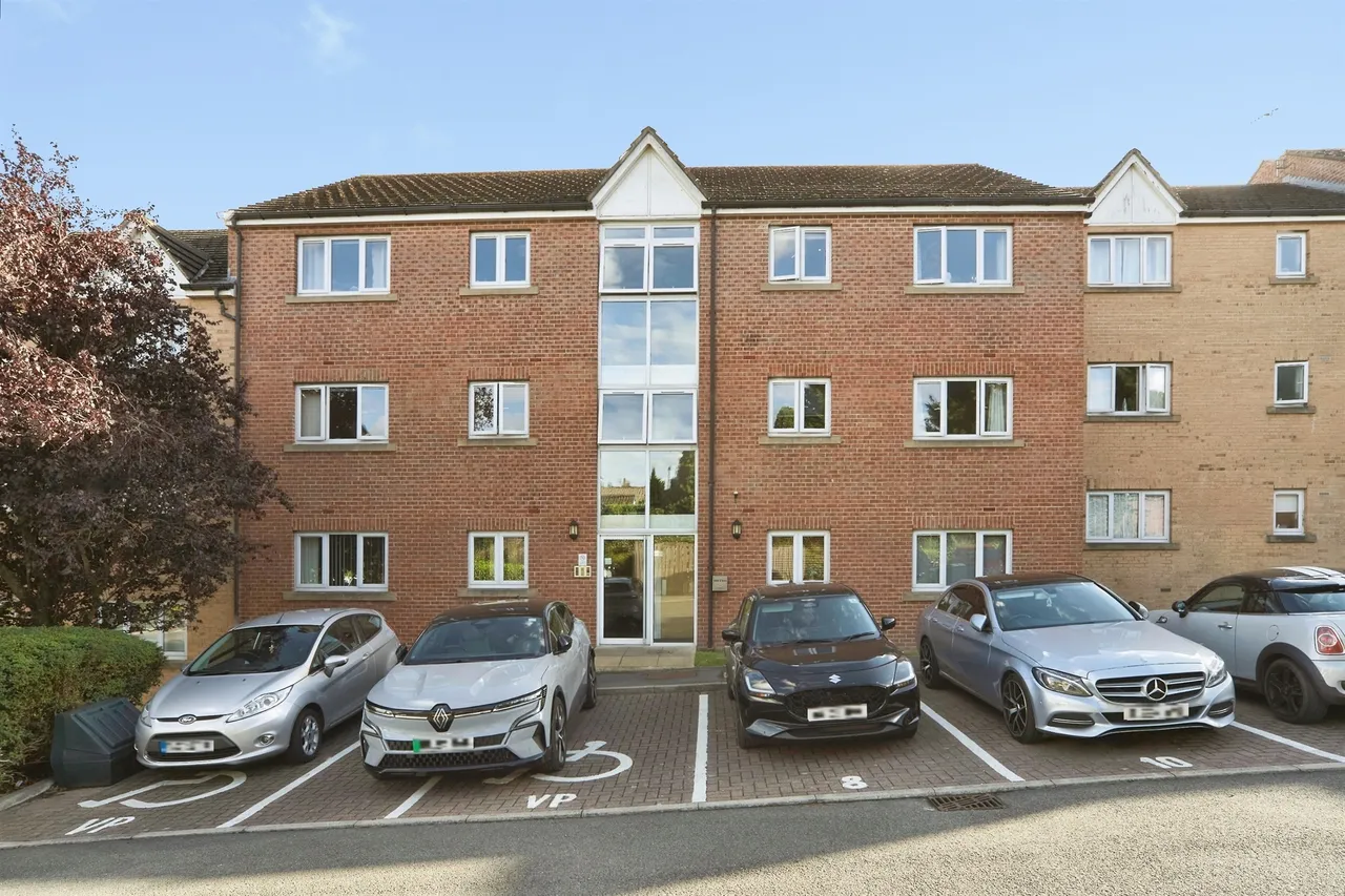 Fieldmoor Lodge, Pudsey, LS28, photo 5