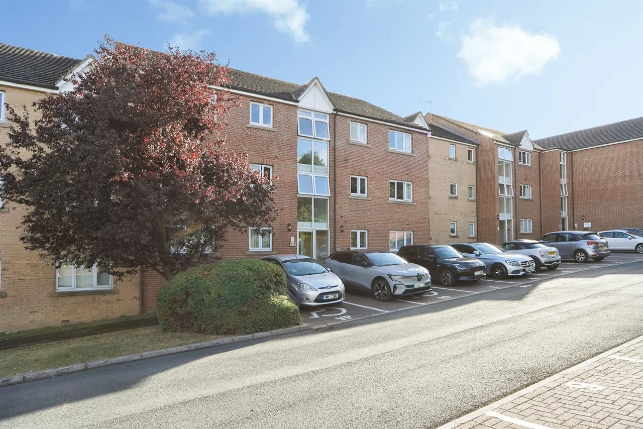 Fieldmoor Lodge, Pudsey, LS28, photo 17