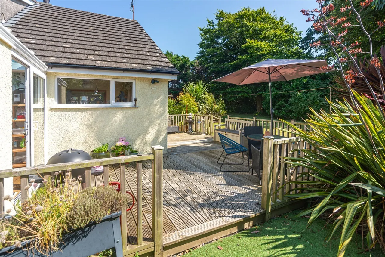 Cemaes Bay, LL67, photo 6