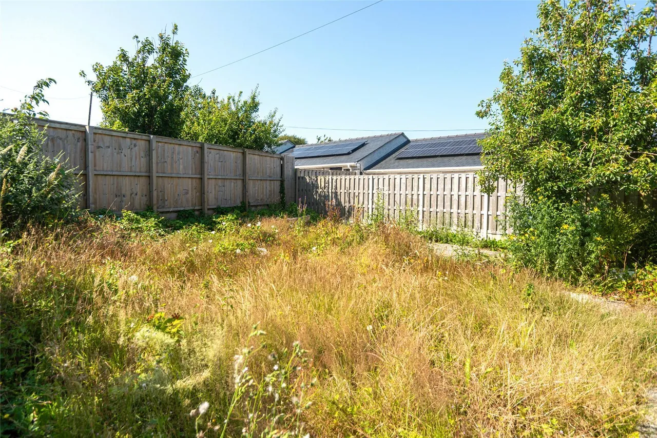 Cemaes Bay, LL67, photo 28