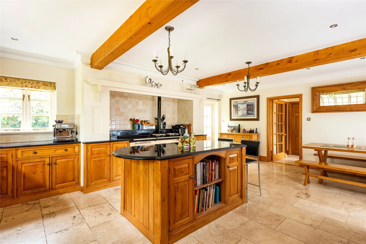 Main Road, Shutlanger, NN12, photo 9